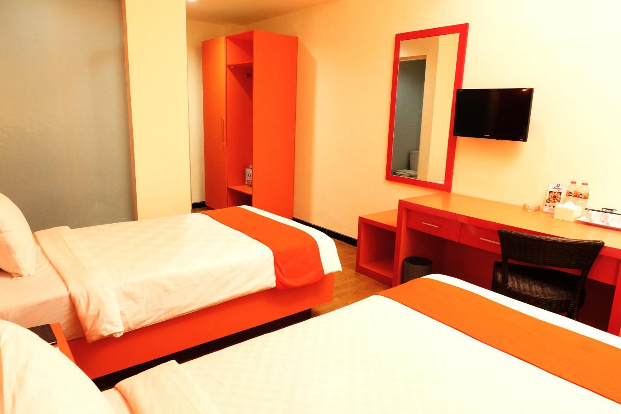 Halogen Hotel Airport Surabaya Sidoarjo Esterno foto