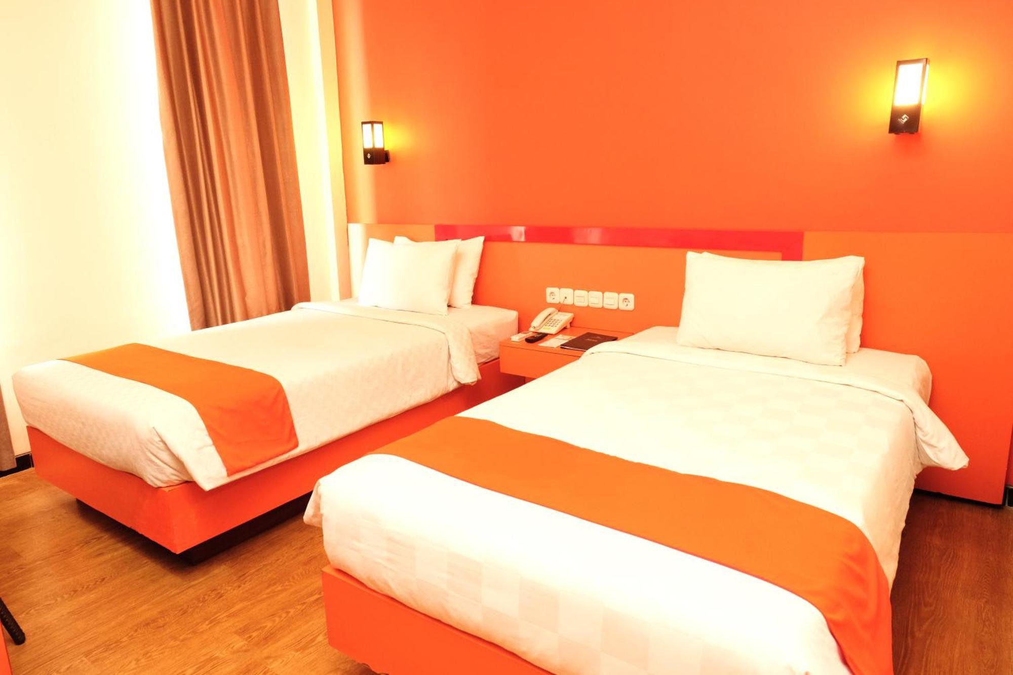 Halogen Hotel Airport Surabaya Sidoarjo Esterno foto